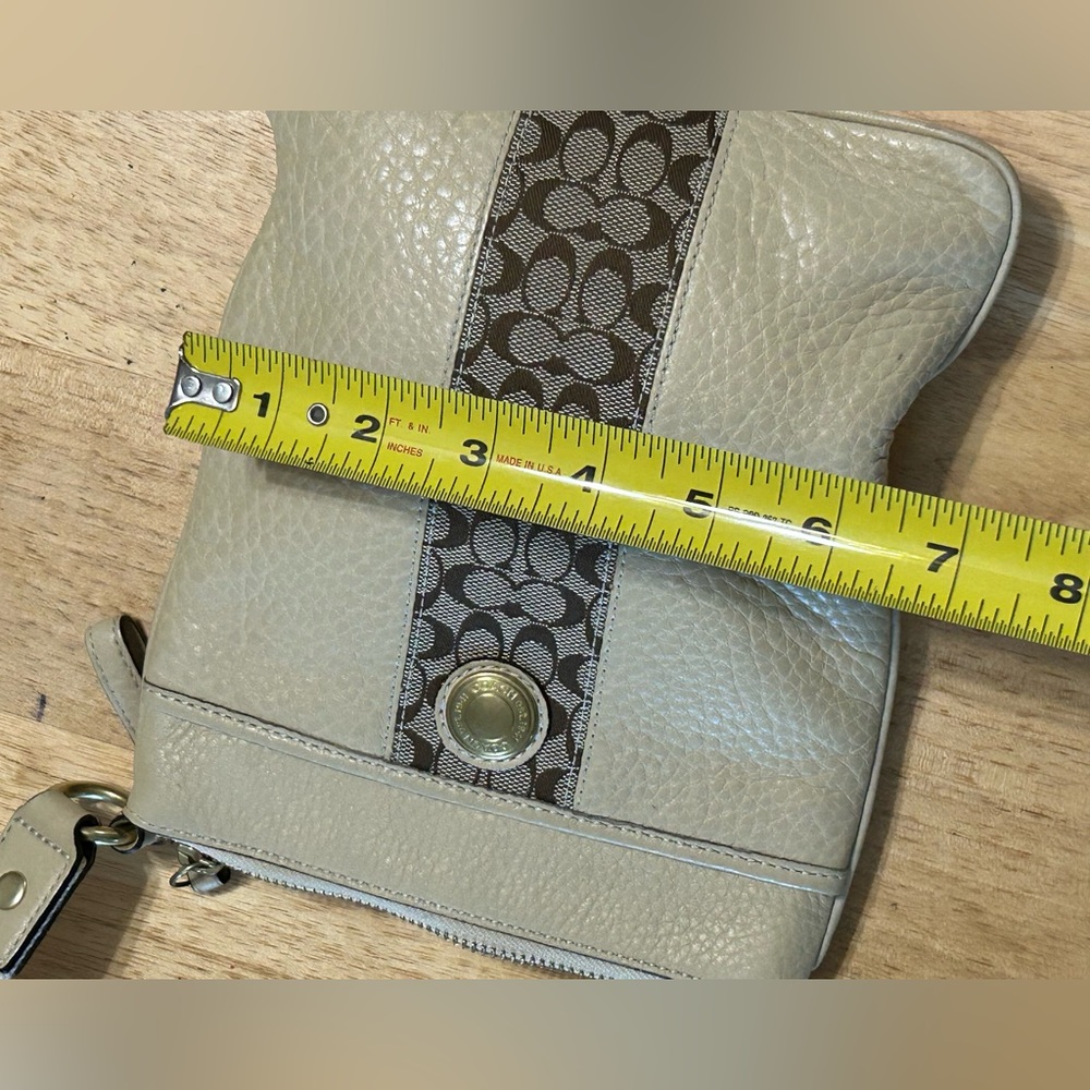 Coach Beige Crossbody Bag - Picture 8 of 8